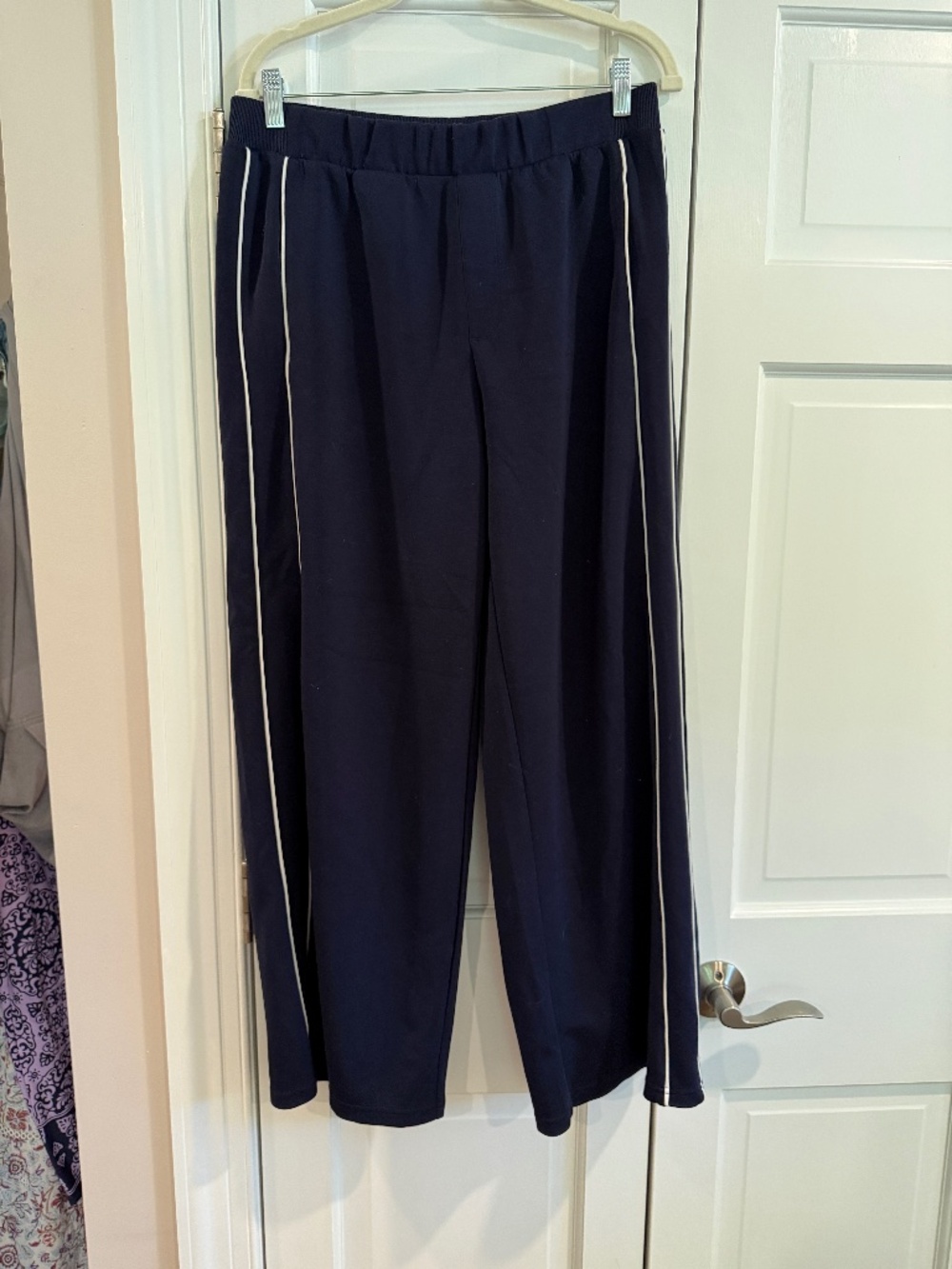 Offline by Aerie Scuba sweatpants track pants size L